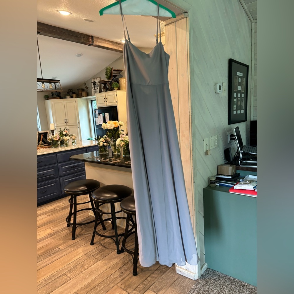Show my your mummy dove grey bridesmaids dress! Not altered, size small